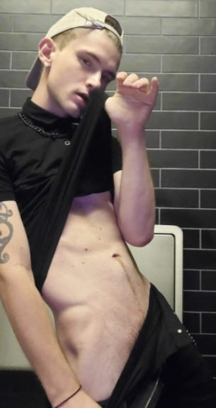 Portland Male Stripper Dennis1